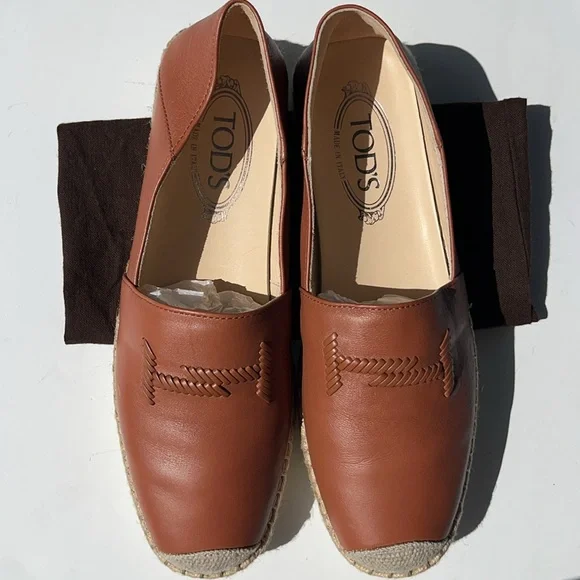 Tod’s Light Brown Leather Whipstitched Espadrilles